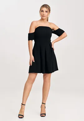 Elegancka sukienka z odkrytymi plecami czarna M1026 rozmiar L